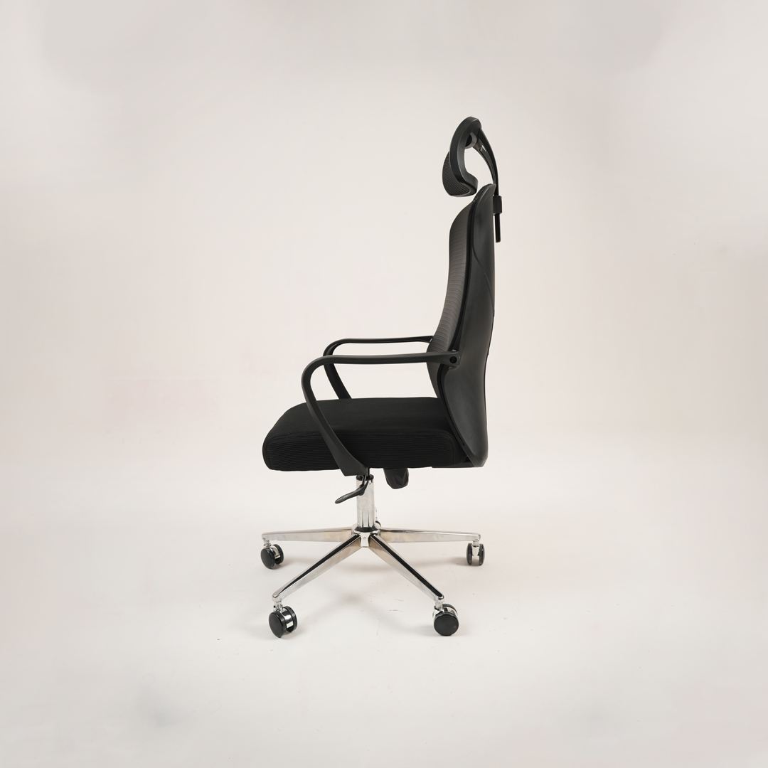 Ergonomic Black Mesh Office Chair with Headrest & Chrome Base