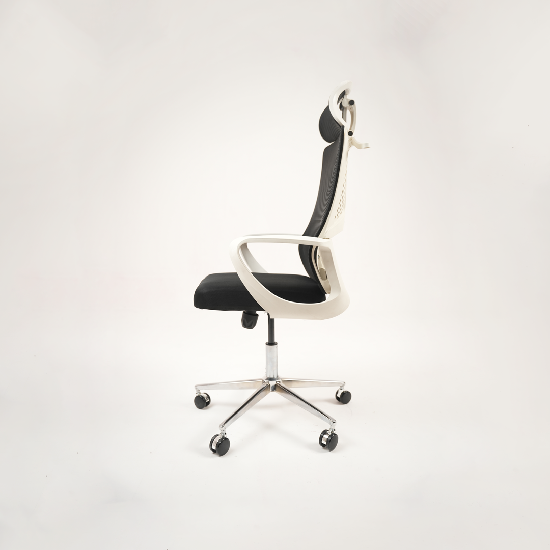 Ergonomic High-Back Mesh Office Chair with Headrest & Chrome Base 1 Remaining