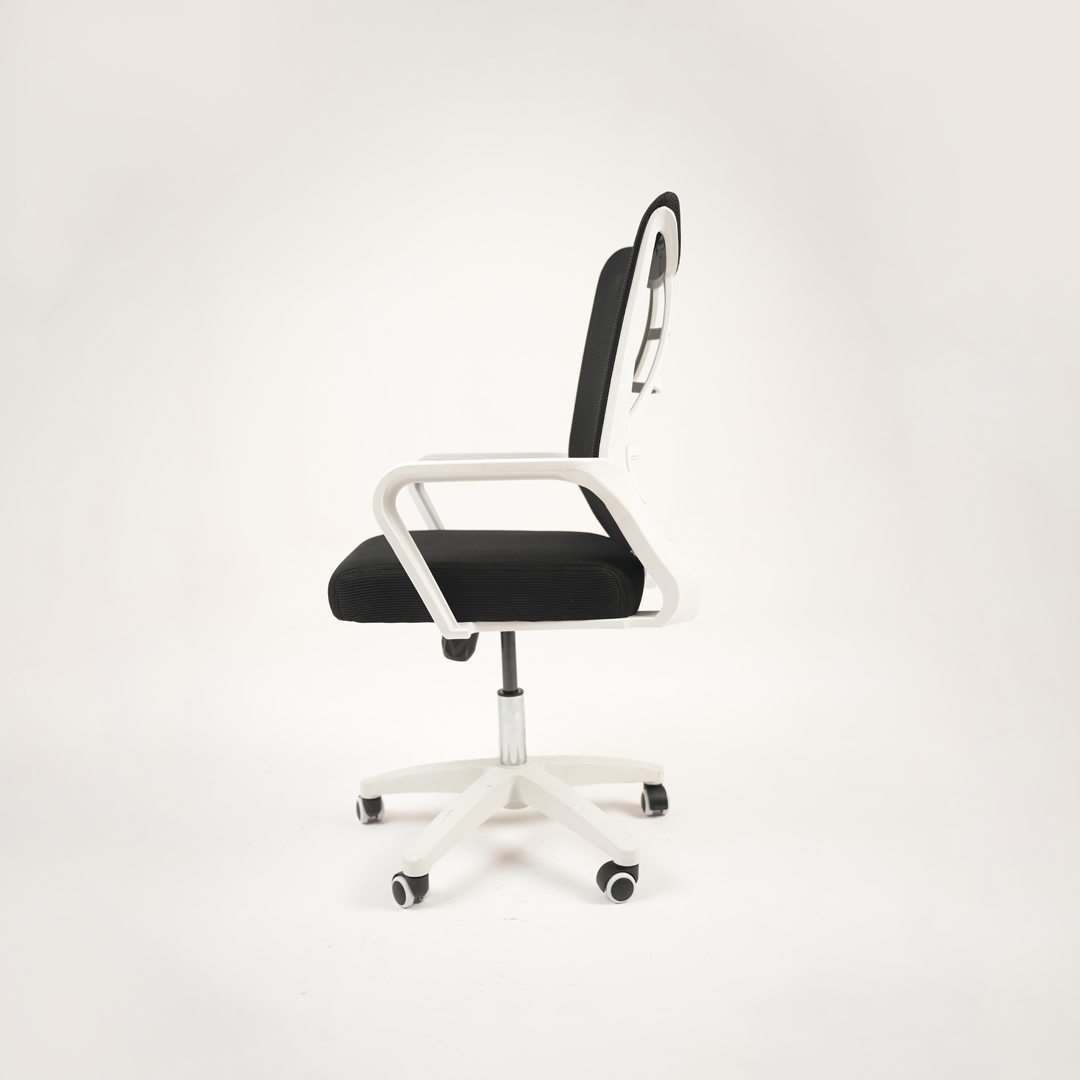Ergonomic Black Mesh Office Chair with White Base & Lumbar Support (1 Remaining)