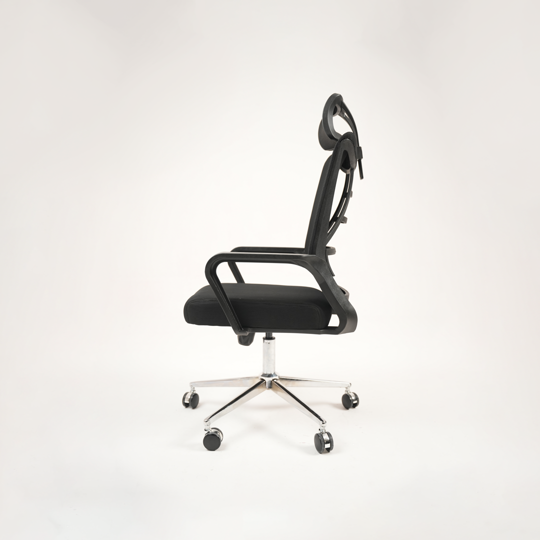 Ergonomic Black Mesh Office Chair with Headrest & Chrome Base (1 Remaining)