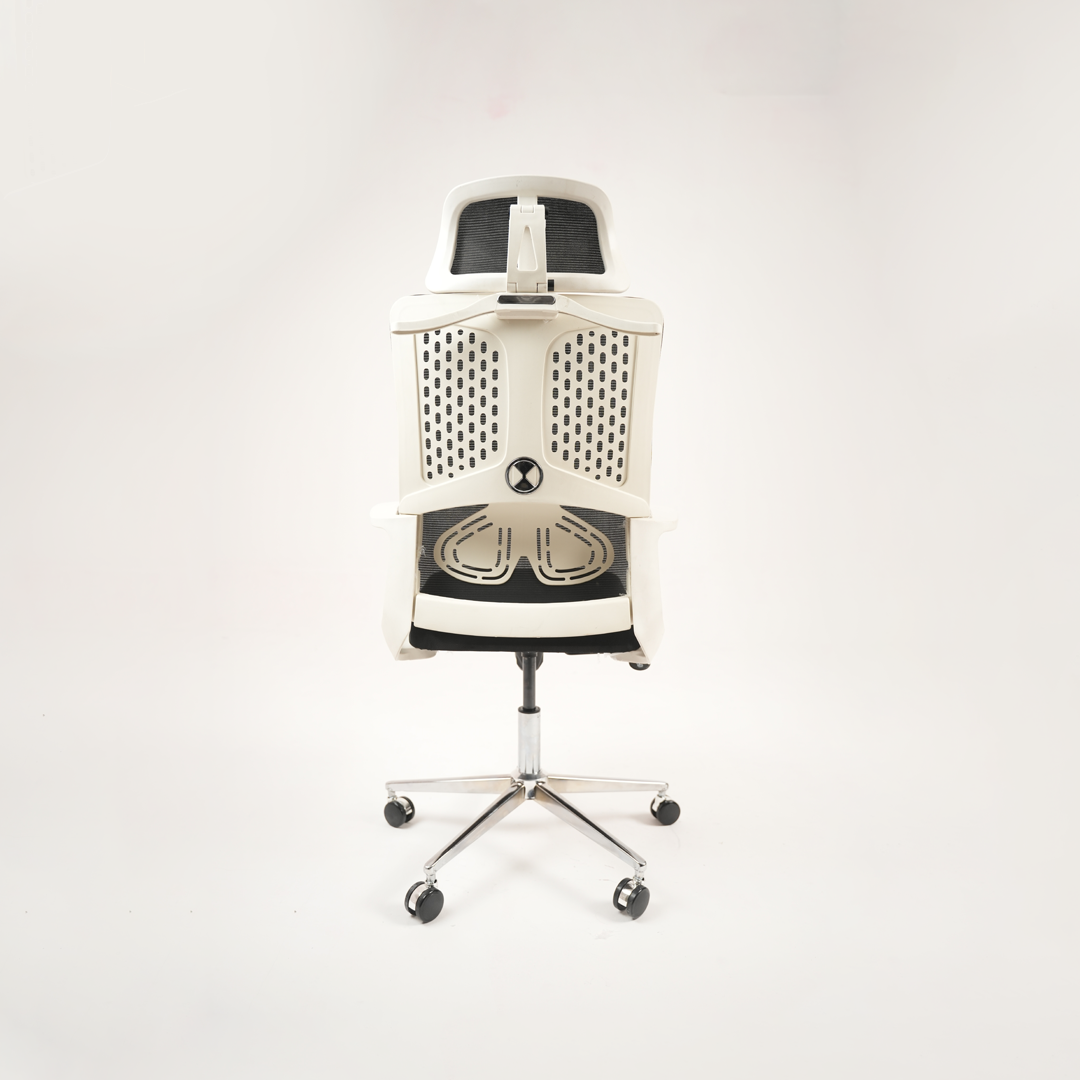 Ergonomic High-Back Mesh Office Chair with Headrest & Chrome Base 1 Remaining