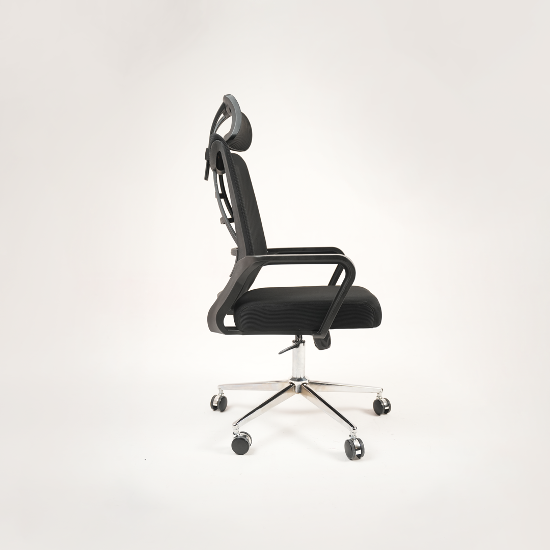 Ergonomic Black Mesh Office Chair with Headrest & Chrome Base (1 Remaining)